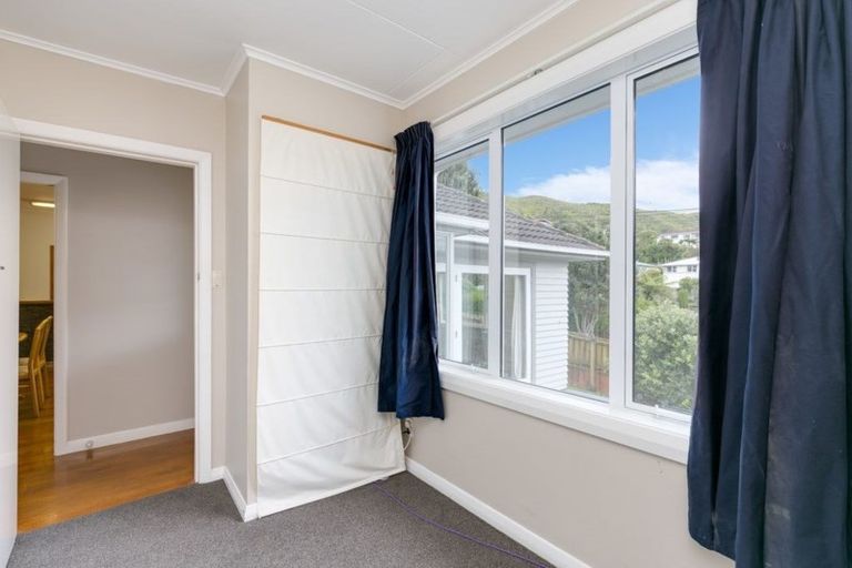 Photo of property in 9 Hollies Crescent, Johnsonville, Wellington, 6037