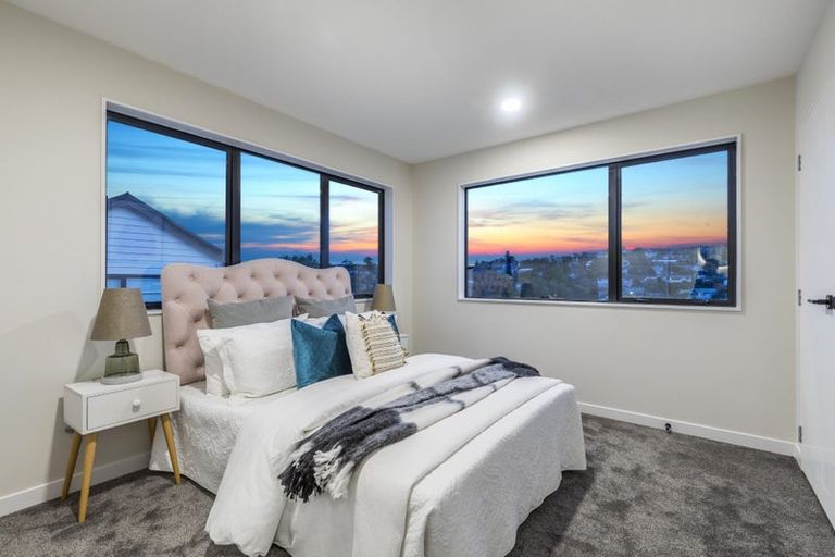 Photo of property in 10c Cranston Street, Torbay, Auckland, 0632