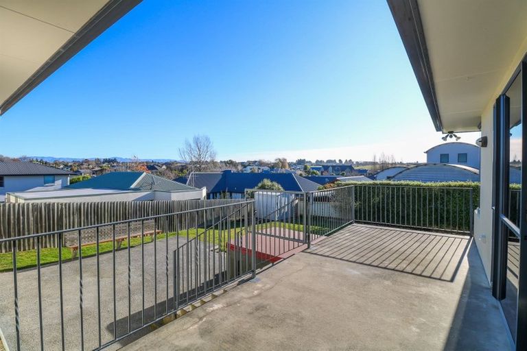 Photo of property in 70 Temple Crescent, Gleniti, Timaru, 7910