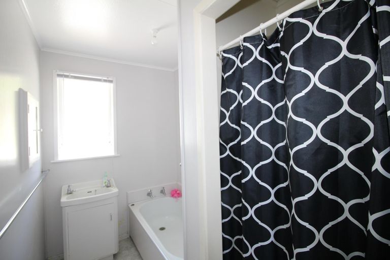 Photo of property in 70 Mallard Drive, Selwyn Heights, Rotorua, 3015