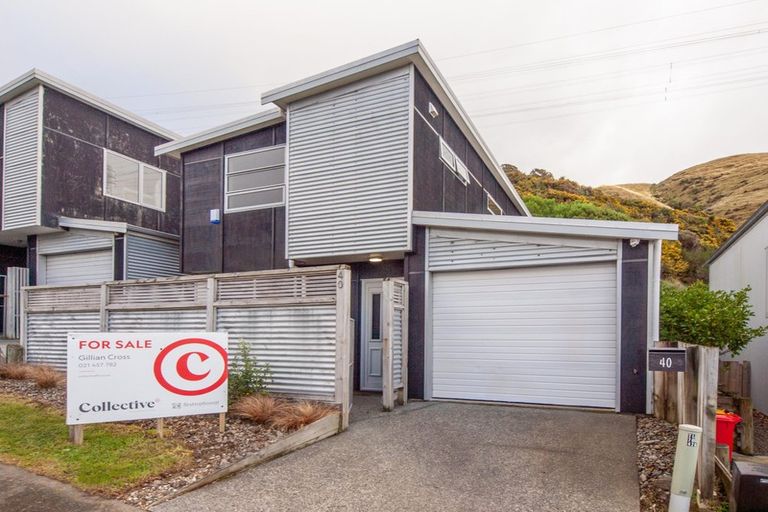 Photo of property in 40 Erlestoke Crescent, Churton Park, Wellington, 6037
