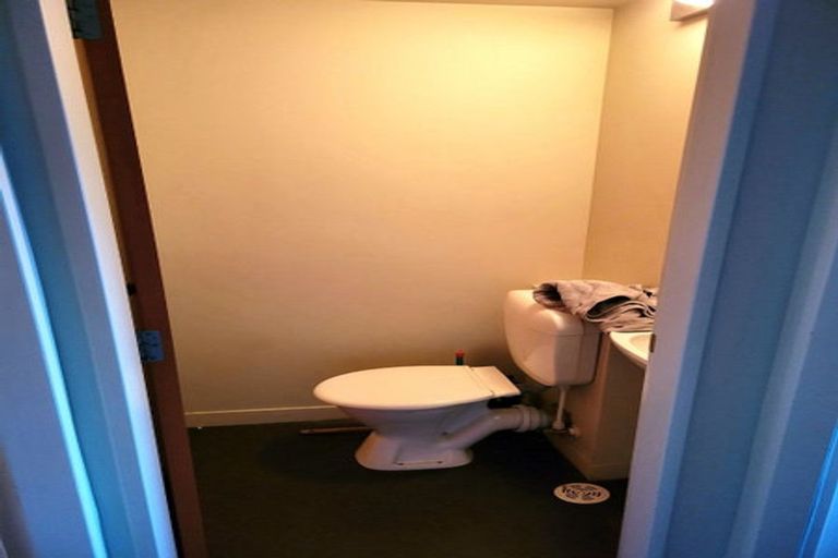 Photo of property in Cube Apartments, 4i/242 Taranaki Street, Mount Cook, Wellington, 6011