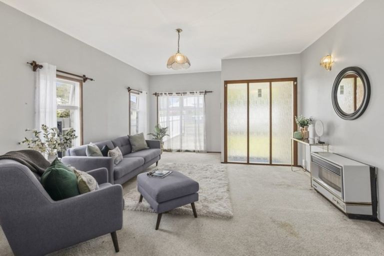 Photo of property in 19 Charleston Avenue, Boulcott, Lower Hutt, 5011