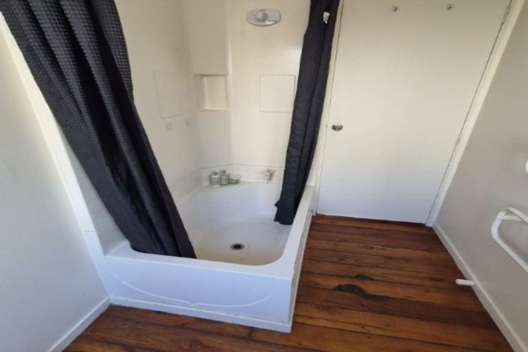 Photo of property in 10a Sutherland Road, Brookfield, Tauranga, 3110