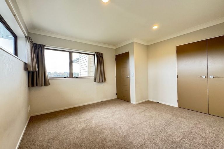 Photo of property in 6 Port Lane, Whitby, Porirua, 5024