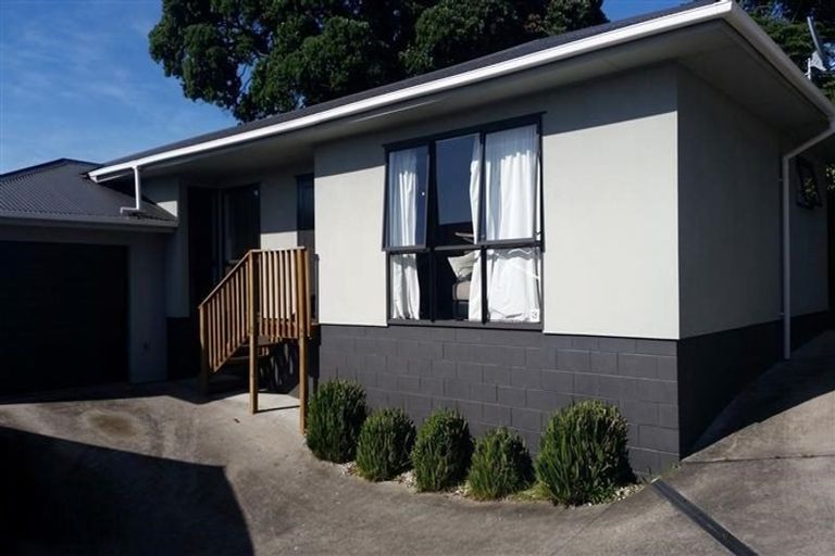 Photo of property in 4/253 Saint Aubyn Street, New Plymouth, 4310