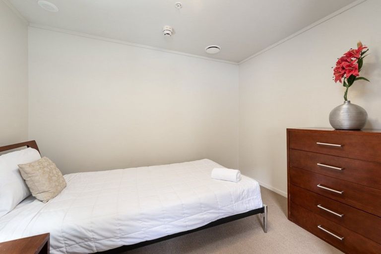 Photo of property in Atlas Apartments, 2/49 Maunganui Road, Mount Maunganui, 3116