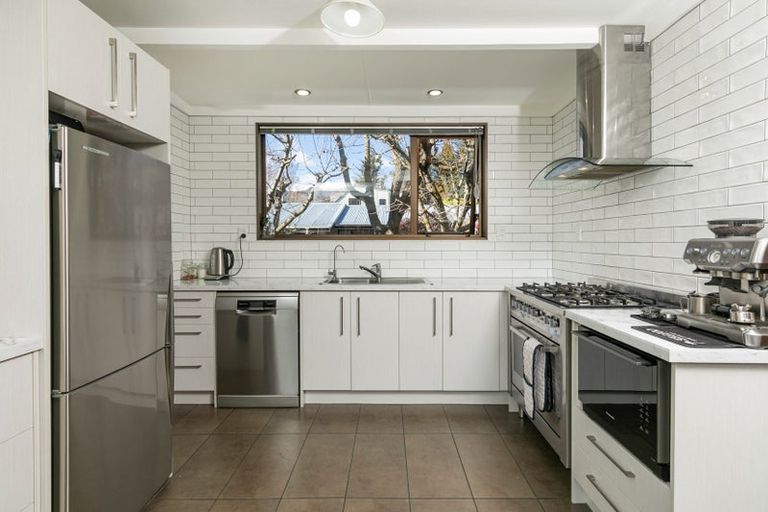 Photo of property in 16 Leitrum Street, Cromwell, 9310