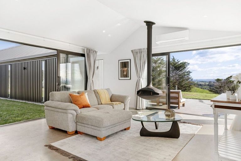 Photo of property in 668 Kaitemako Road, Welcome Bay, Tauranga, 3175