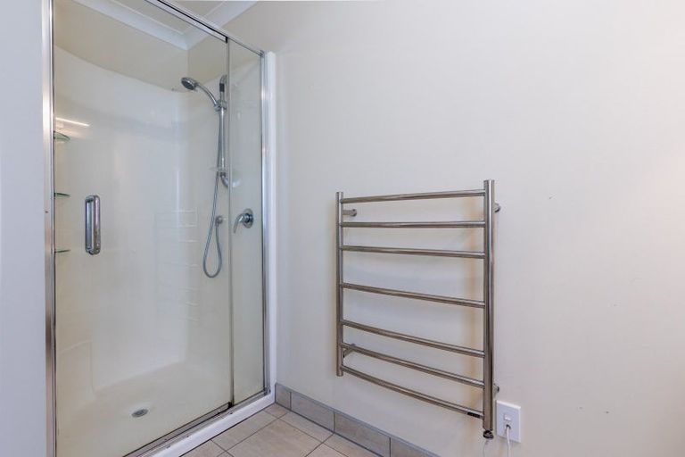 Photo of property in 4 Fairway Oaks Drive, Waikanae Beach, Waikanae, 5036