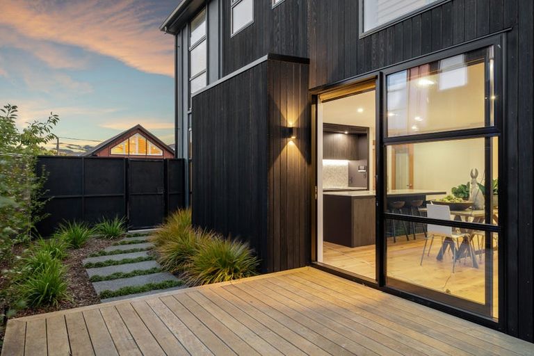 Photo of property in 22a Wroxton Terrace, Merivale, Christchurch, 8014