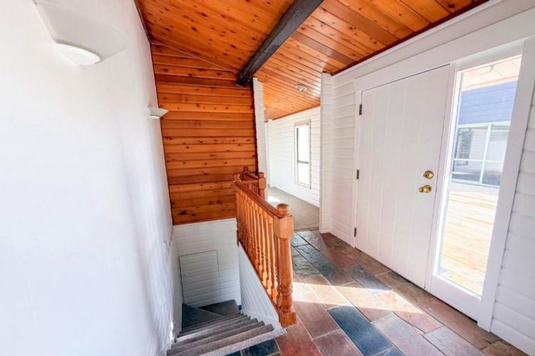 Photo of property in 8 Ngahere Views, Orewa, 0931