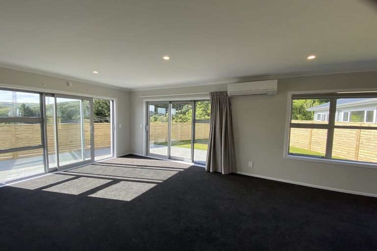 Photo of property in 9 Takapo Grove, Kelson, Lower Hutt, 5010