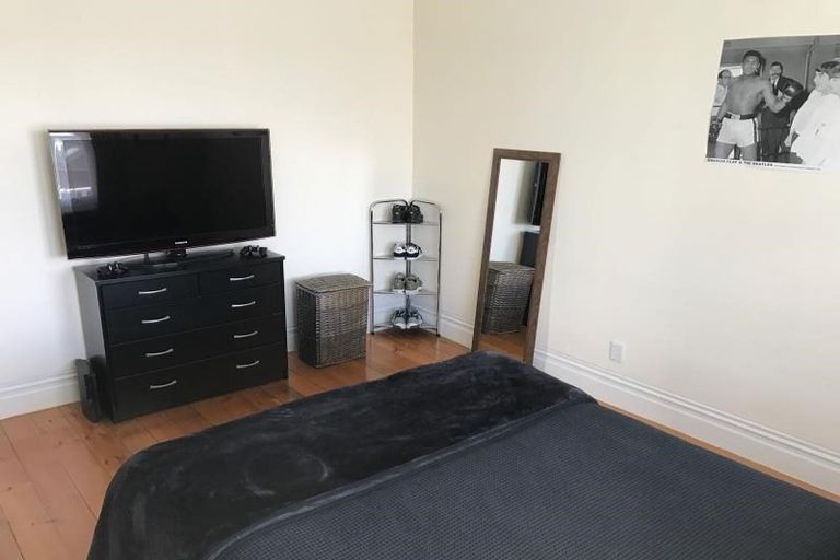 Photo of property in 5 Mariposa Crescent, Birkenhead, Auckland, 0626