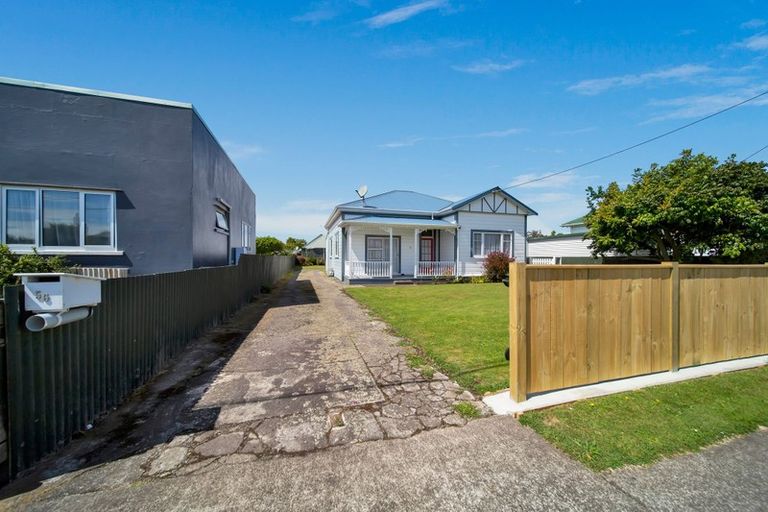Photo of property in 56 Vogel Street, Hawera, 4610