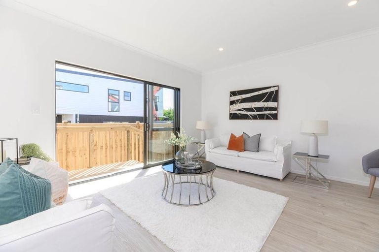 Photo of property in 71a Cornwall Road, Papatoetoe, Auckland, 2025