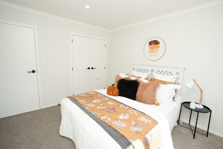 Photo of property in 2/22 Dalgliesh Avenue, Forest Lake, Hamilton, 3200