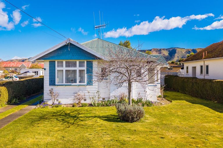 Photo of property in 29 Manse Street, Waimate, 7924