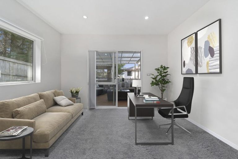 Photo of property in 26 Ascension Crescent, Orewa, 0931