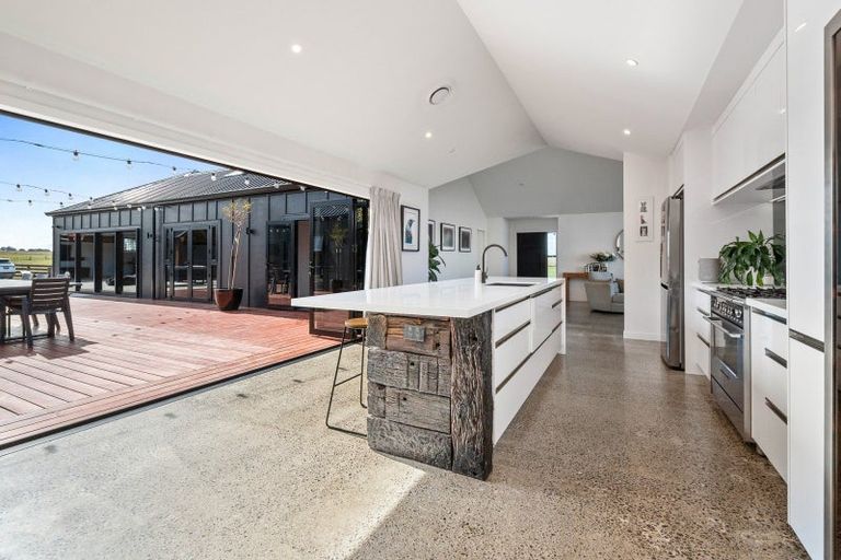 Photo of property in 137 Mchardie Road, Bulls, 4894