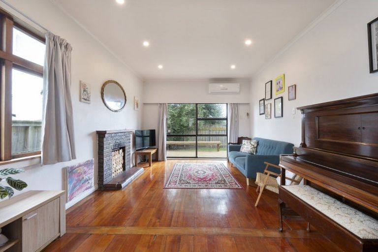 Photo of property in 65 Botanical Road, Takaro, Palmerston North, 4412