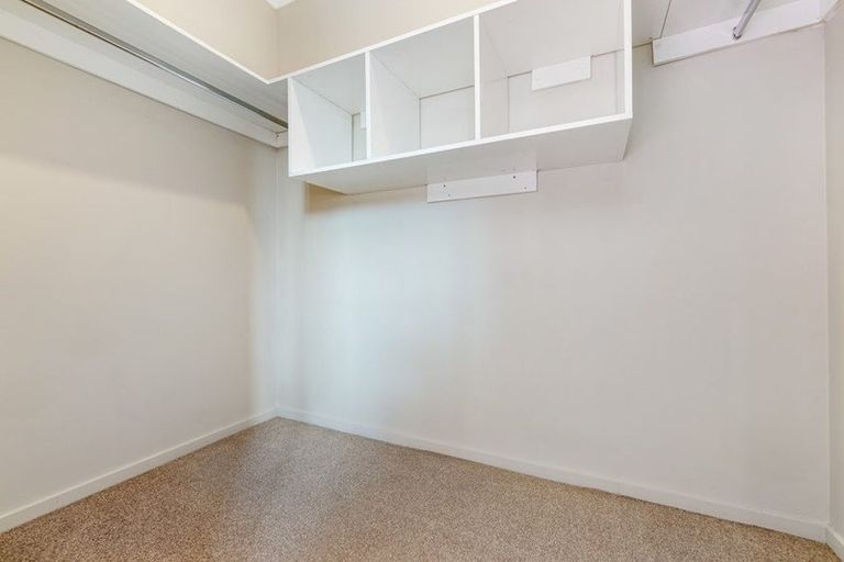 Photo of property in 19a Kelwyn Road, Kelston, Auckland, 0602