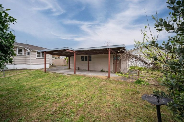 Photo of property in 28 Brightwell Street, Papakura, 2110