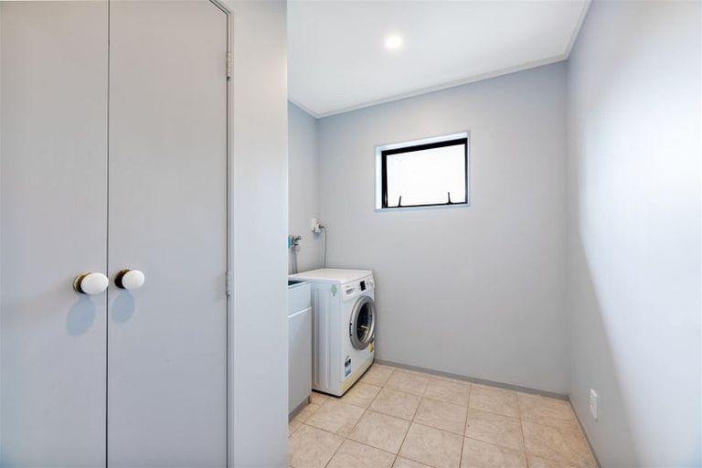 Photo of property in 61 Palomino Drive, Henderson, Auckland, 0612