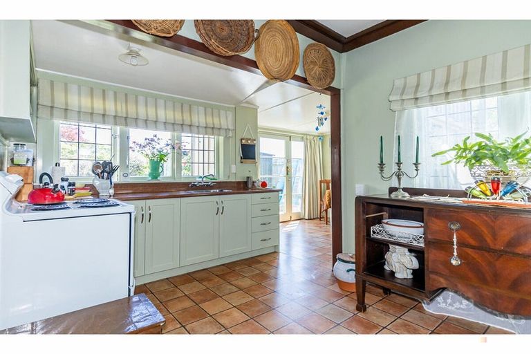 Photo of property in 4 Exeter Street, Waimate, 7924