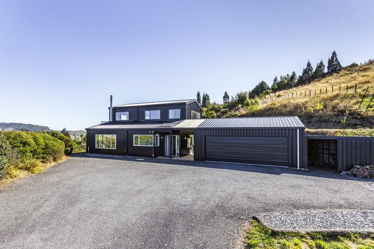 Photo of property in 1 Edge Hill, Acacia Bay, Taupo, 3385