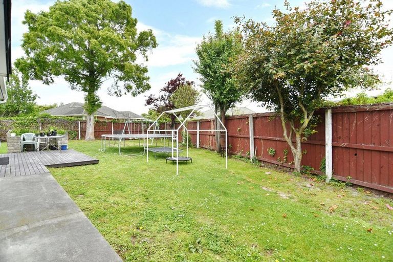 Photo of property in 22 Wingate Street, Redwood, Christchurch, 8051