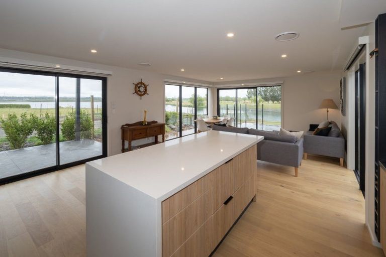 Photo of property in 203 Lake Hood Drive, Huntingdon, Ashburton, 7774