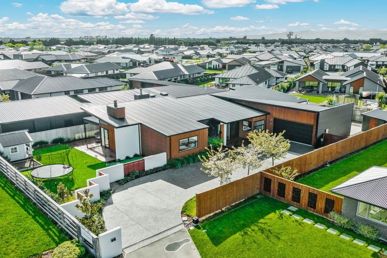 Photo of property in 14 Claw Place, Rolleston, 7615