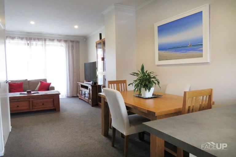 Photo of property in 91b Hobsonville Point Road, Hobsonville, Auckland, 0616