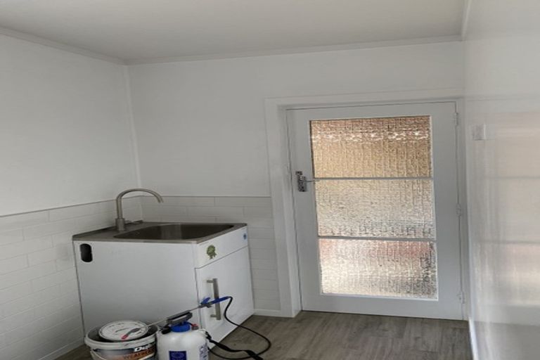 Photo of property in 13 Gilbass Avenue, Hamilton Lake, Hamilton, 3204