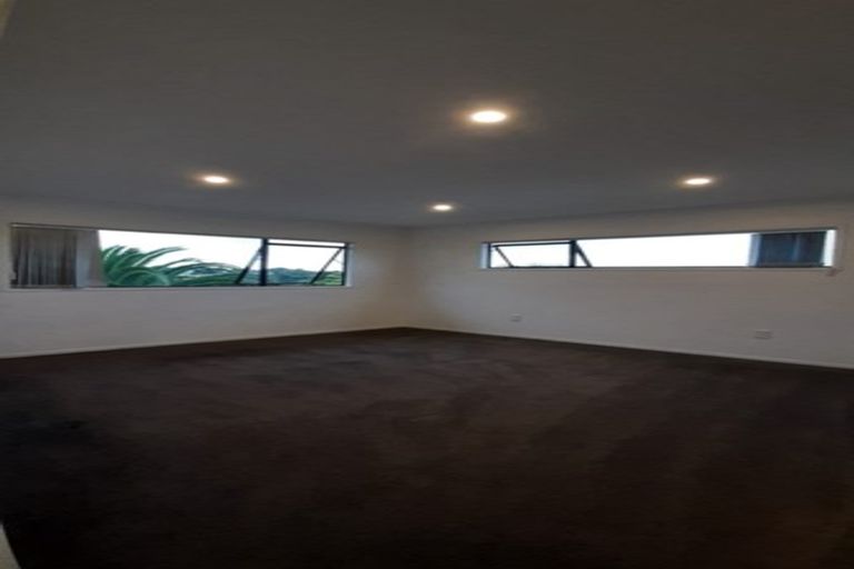 Photo of property in 43 Chequers Avenue, Glenfield, Auckland, 0629