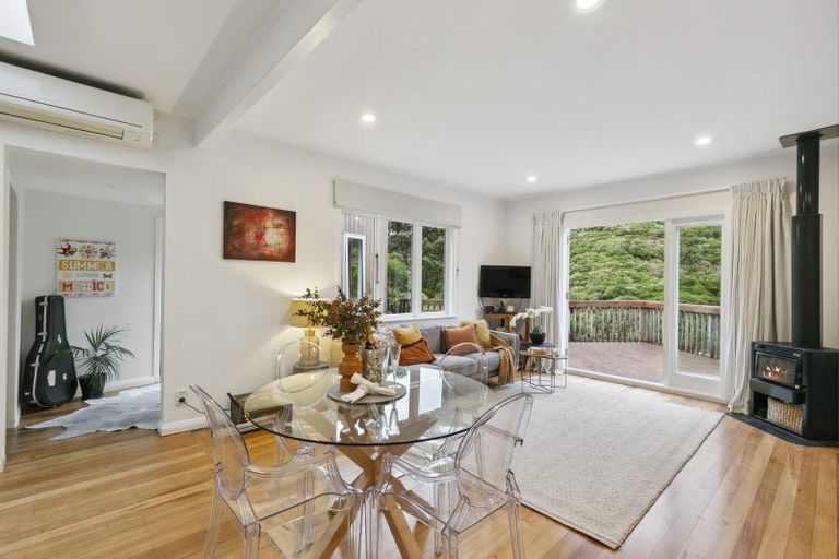 Photo of property in 49 Albemarle Road, Northland, Wellington, 6012