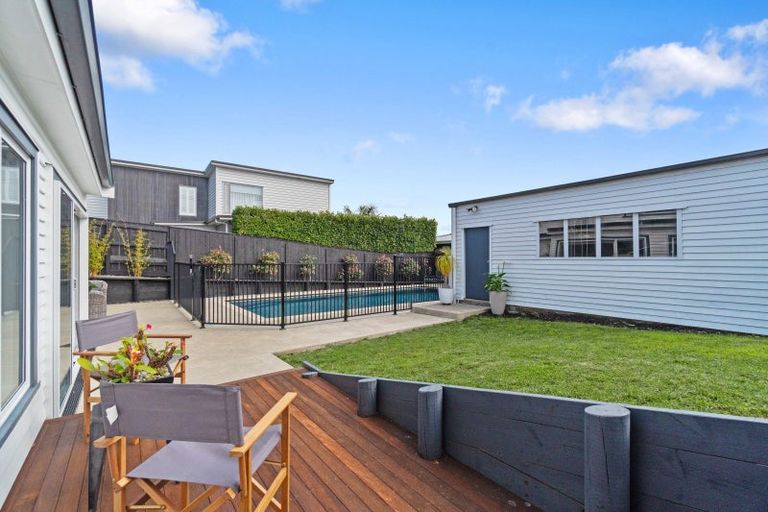 Photo of property in 38 Aramoana Avenue, Devonport, Auckland, 0624