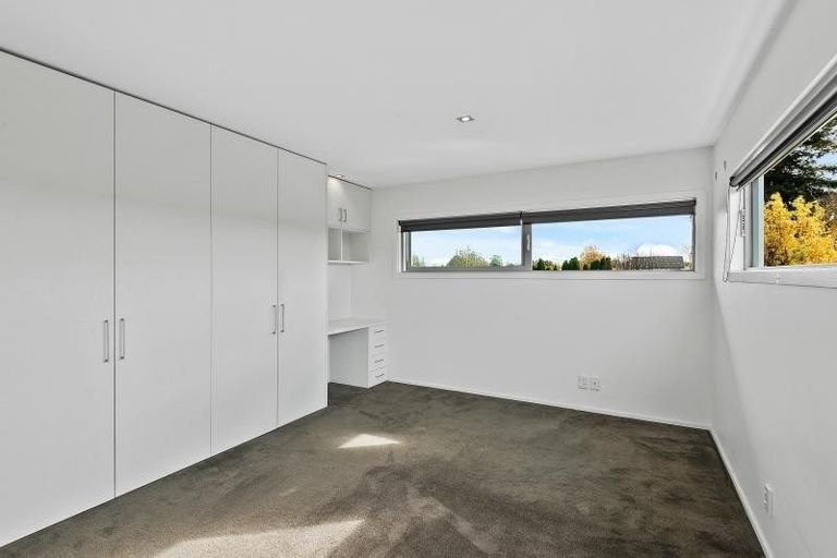 Photo of property in 243 Ilam Road, Ilam, Christchurch, 8041