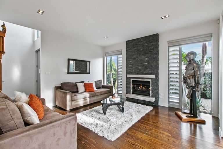 Photo of property in 14a Lomond Street, Takapuna, Auckland, 0622