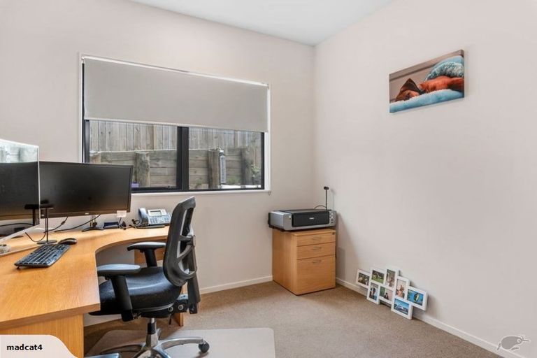 Photo of property in 29 Tawa Place, Orewa, 0931