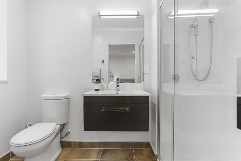 Photo of property in 21 Spotted Dove Road, Hobsonville, Auckland, 0616