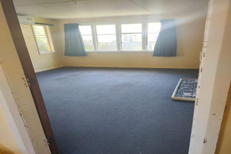 Photo of property in 616 Featherston Street, Roslyn, Palmerston North, 4414