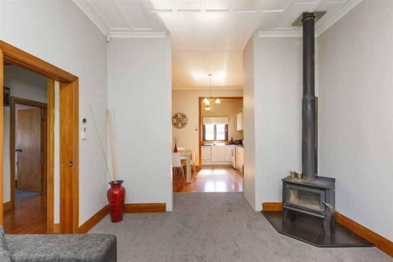 Photo of property in 17 Limbrick Street, Terrace End, Palmerston North, 4410