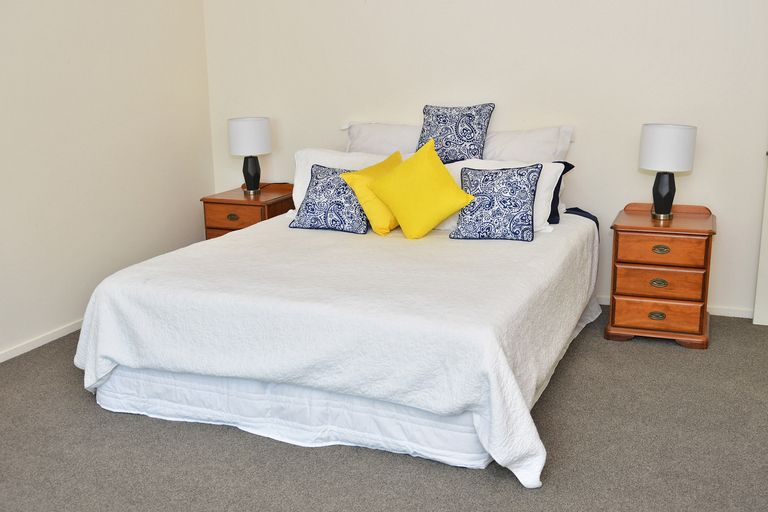 Photo of property in 5 Glance Street, Sandspit, Warkworth, 0982