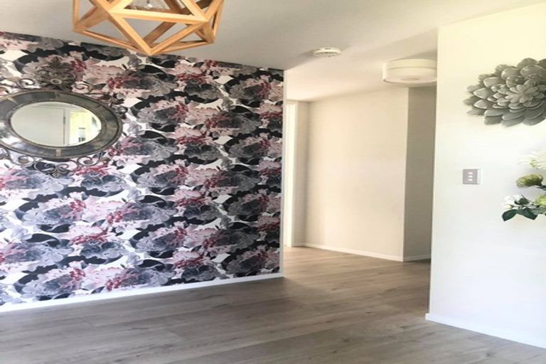 Photo of property in 1 Hawthorn Mews, Rangiora, 7400