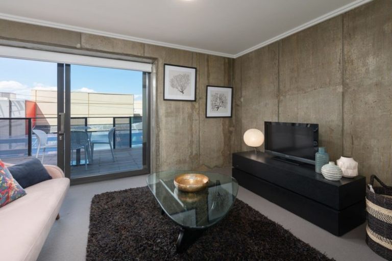 Photo of property in Frame Apartments, 101/111 Molesworth Street, Thorndon, Wellington, 6011