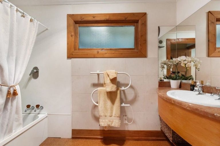 Photo of property in 80 Hunter Crescent, Wanaka, 9305