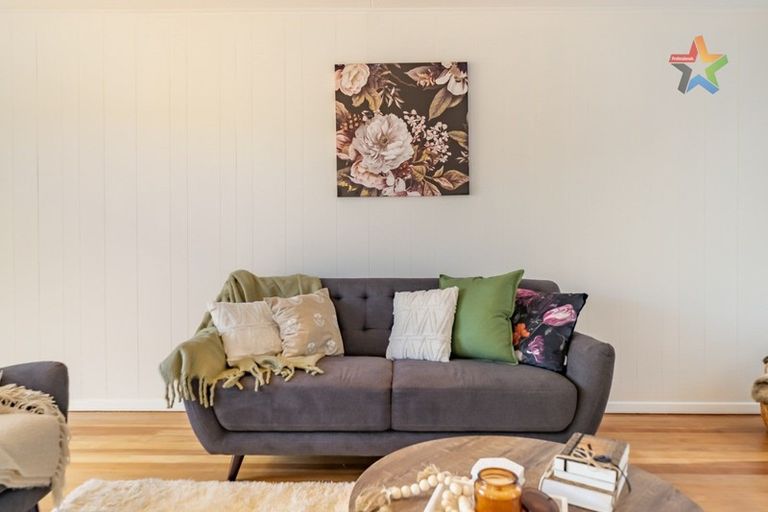 Photo of property in 39 Ruthven Road, Wainuiomata, Lower Hutt, 5014