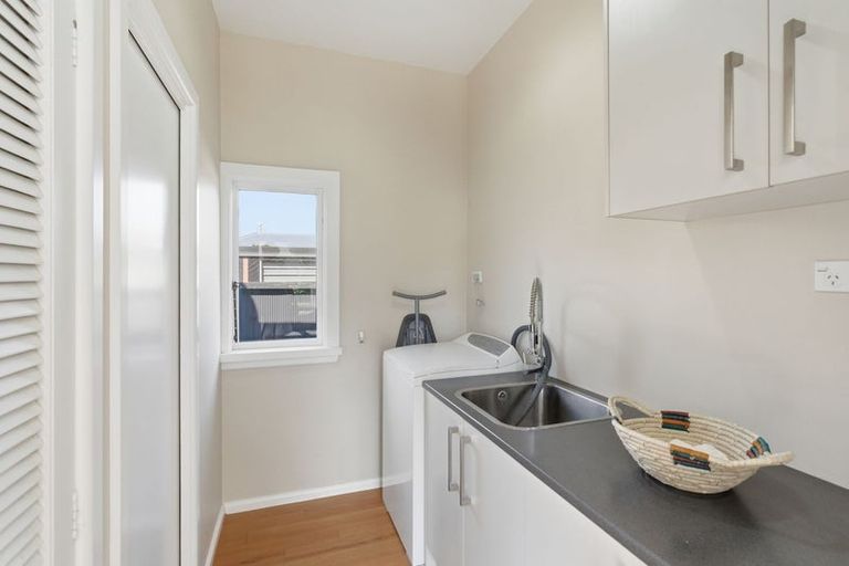 Photo of property in 1/68 Searells Road, Strowan, Christchurch, 8052